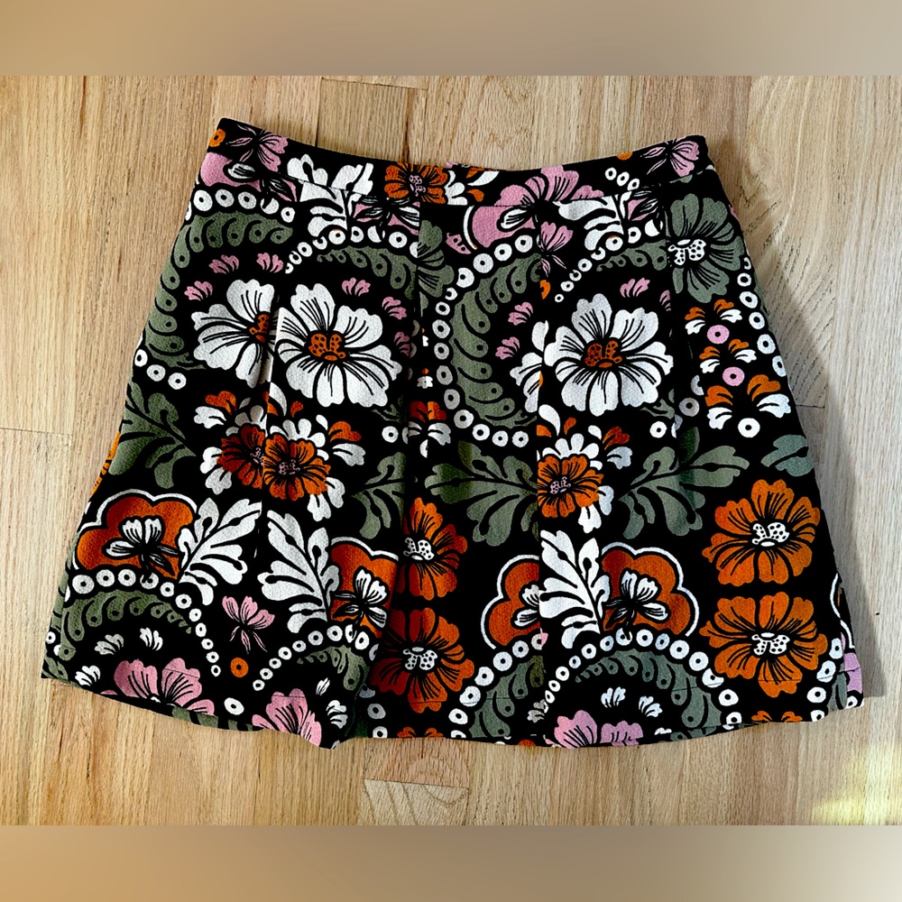 H&M floral high waisted skirt